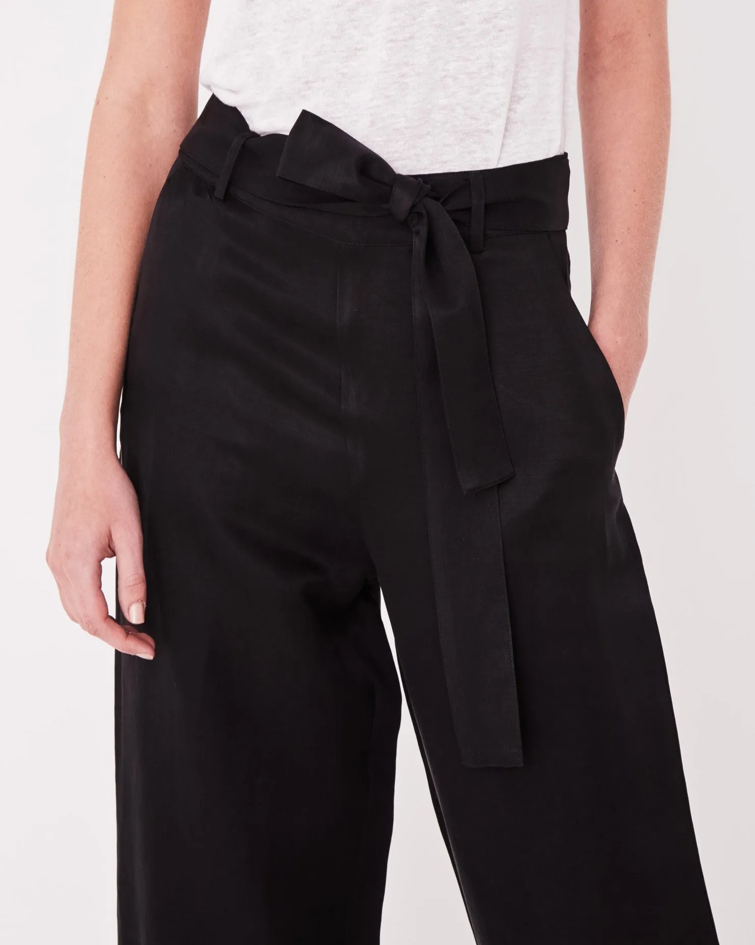 Column Cupro Belted Wide Leg Black Pant