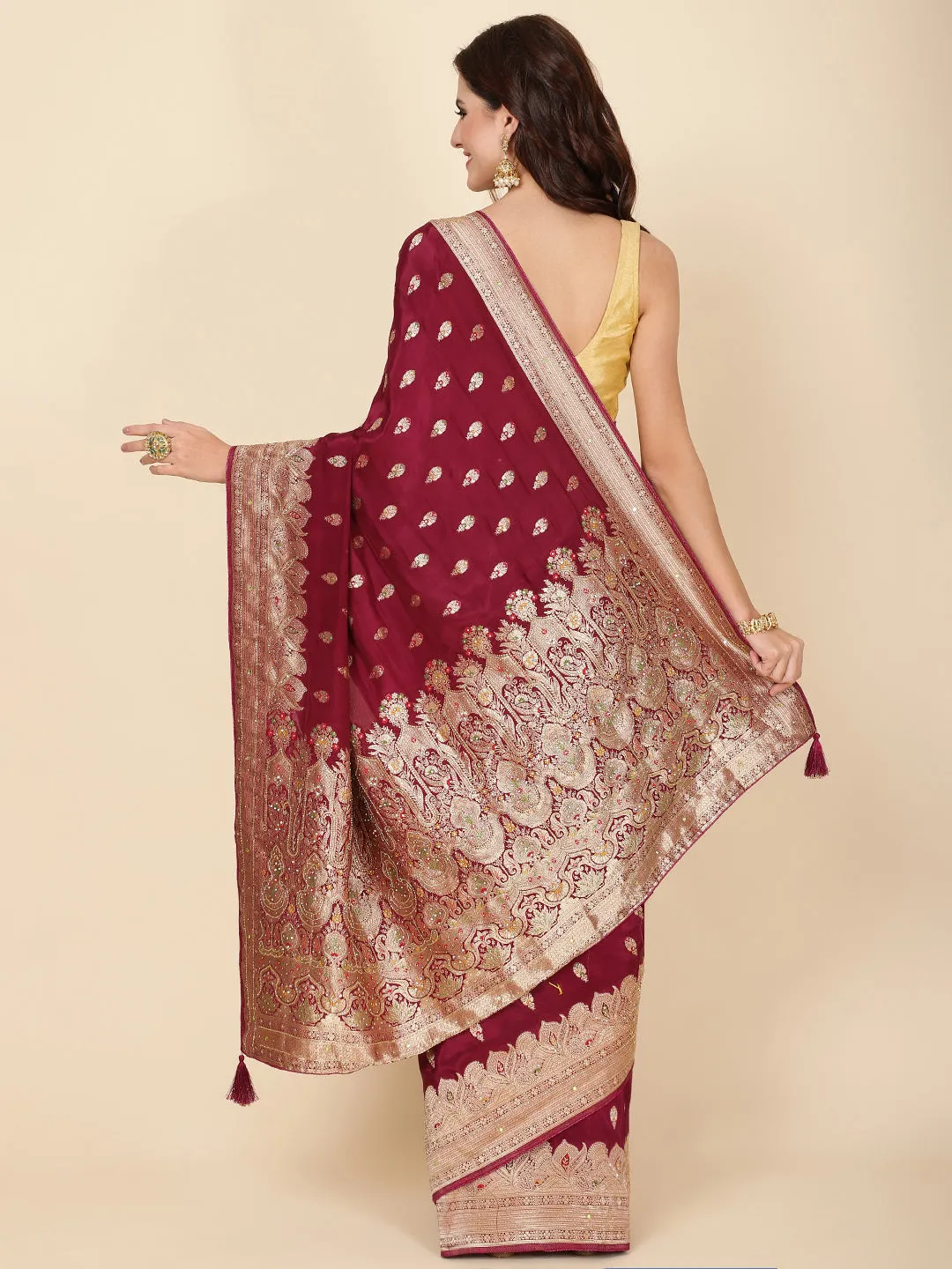 Cutdana Embroidery Dola Handloom Saree