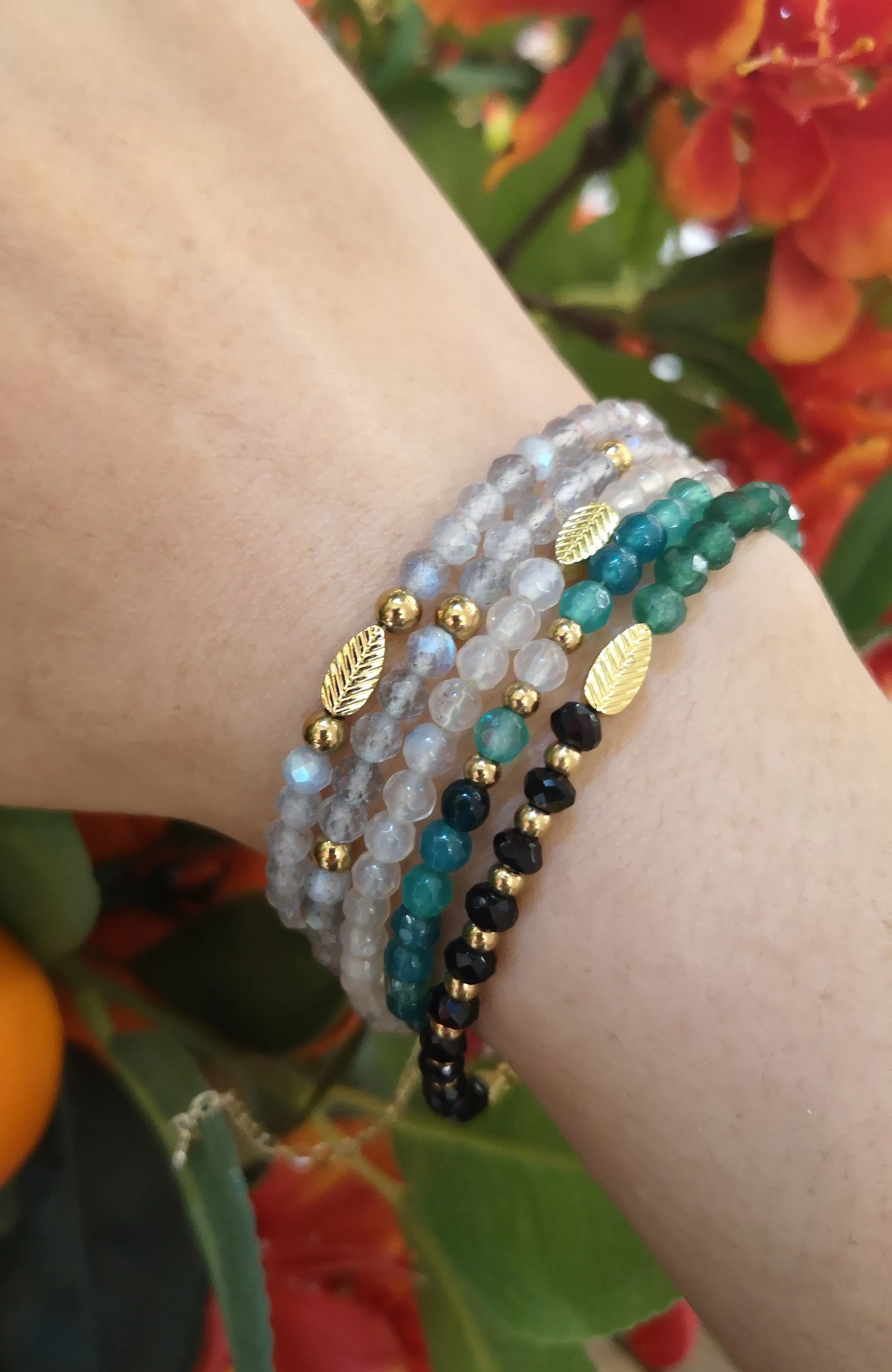 Delicate Labradorite Gemstone Bracelet