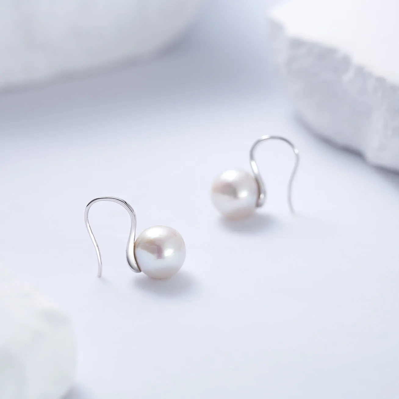 Edison Round Pearl Earrings WE00781