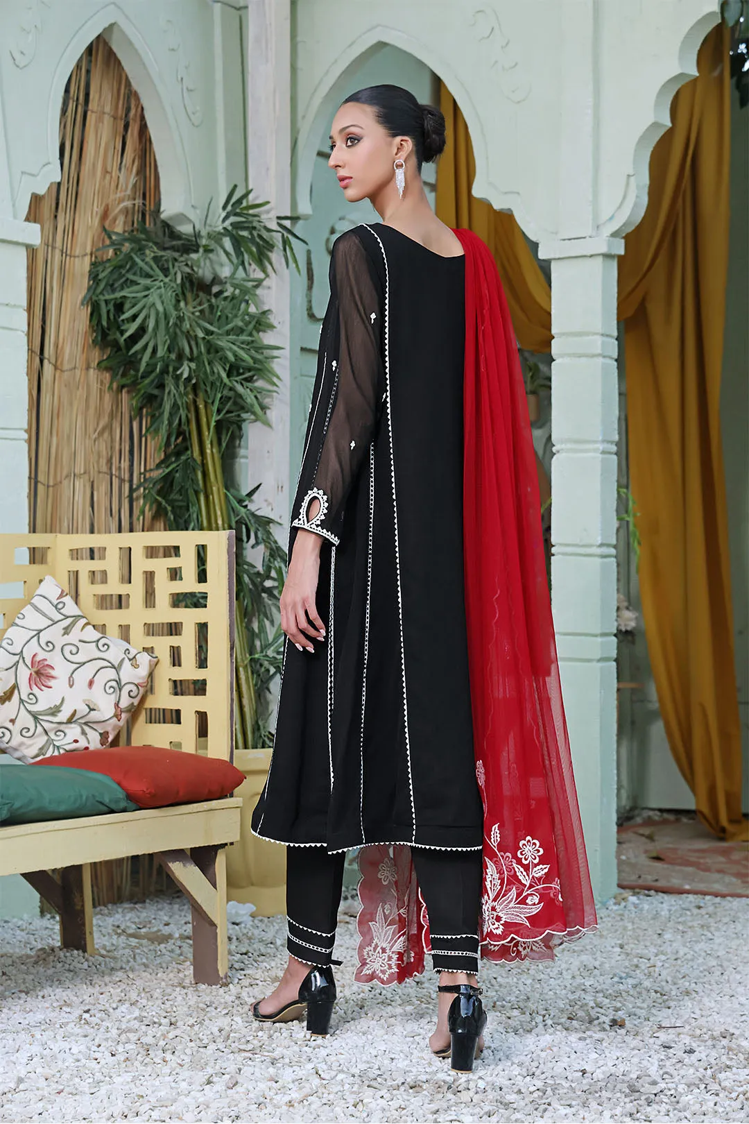 Embroidered Chiffon 3pc Suit | SHIREEN FESTIVE | S202264