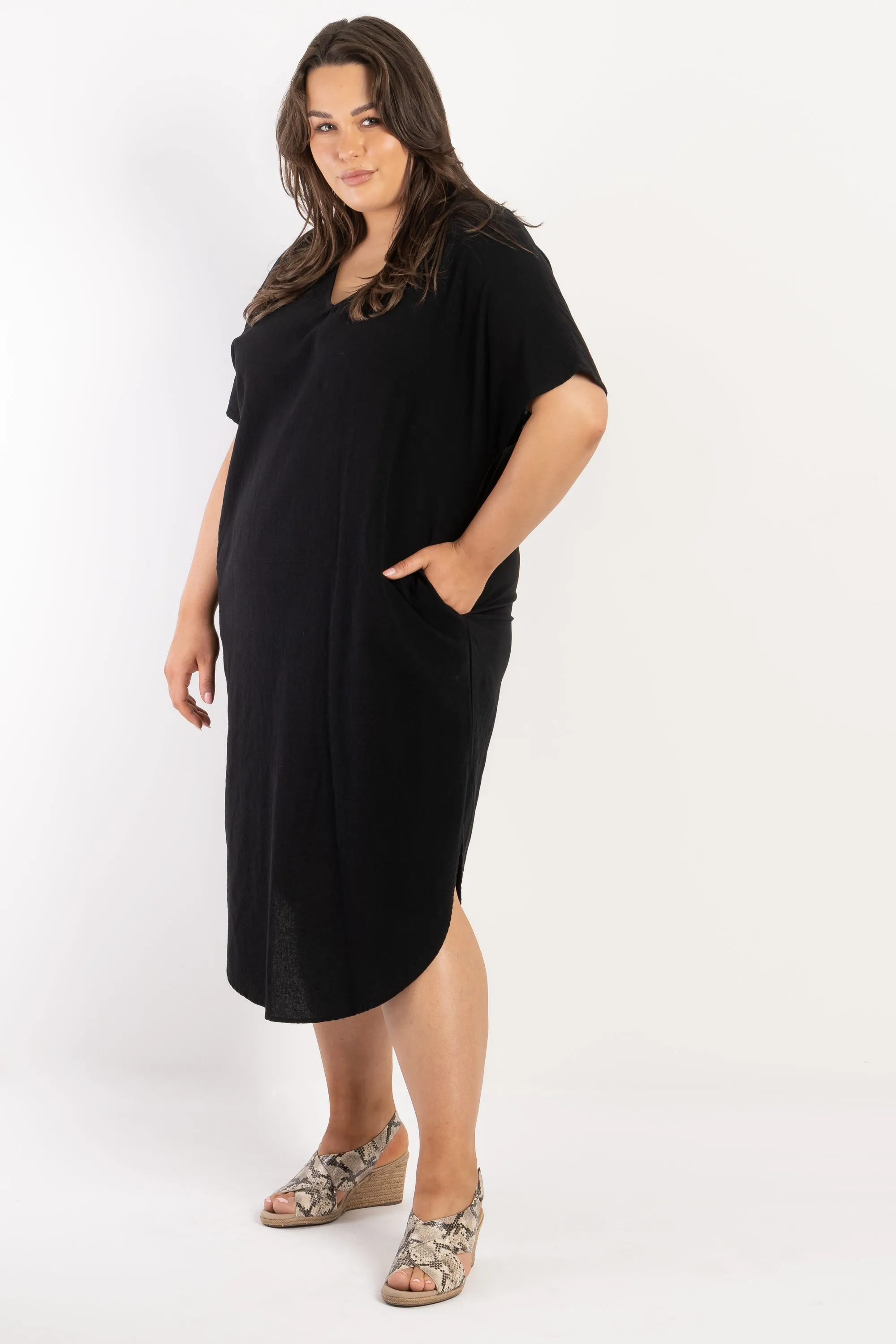 Love To Love You Linen Dress - Black