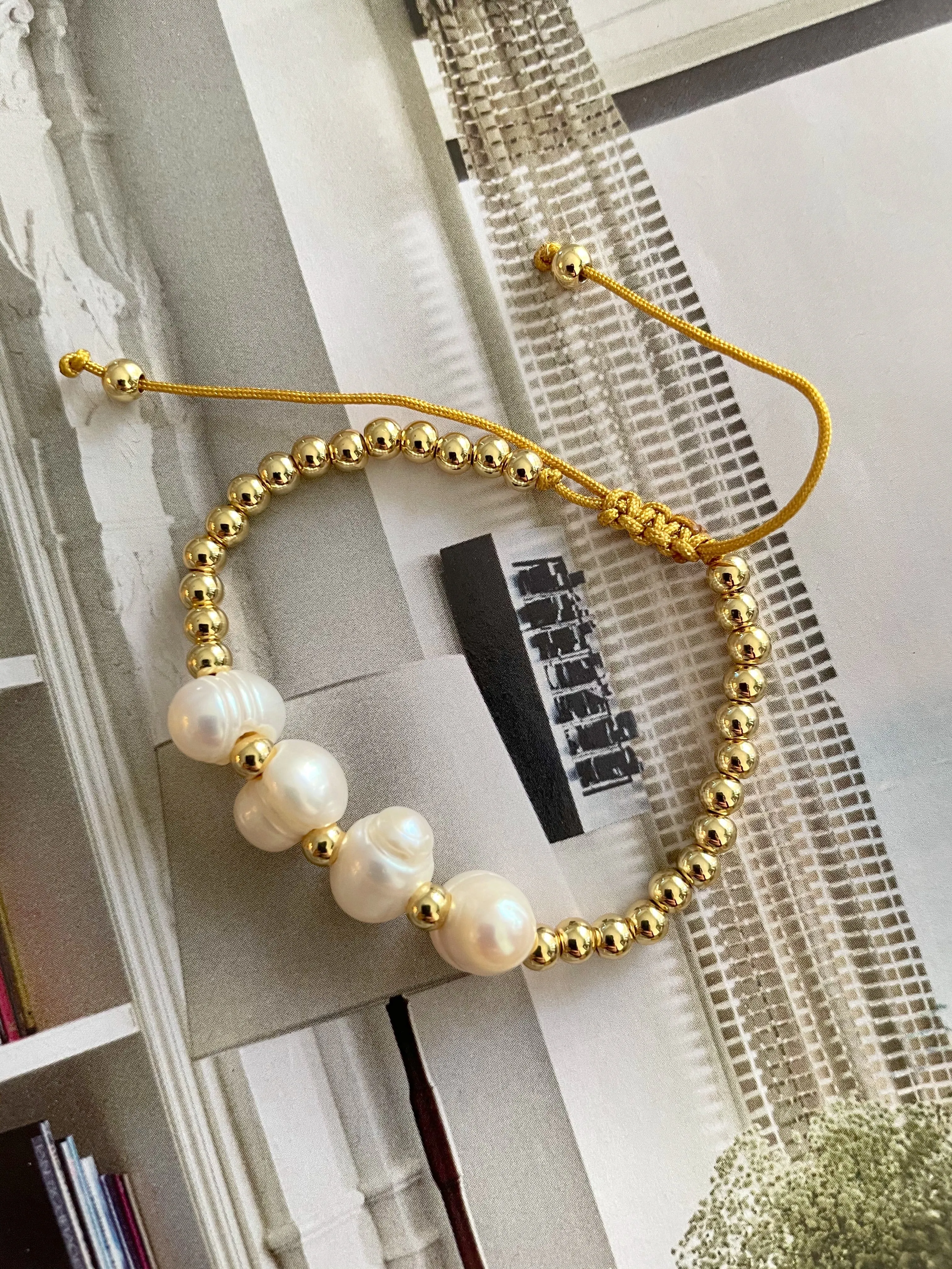 Natural pearls gold beaded adjustable bracelets