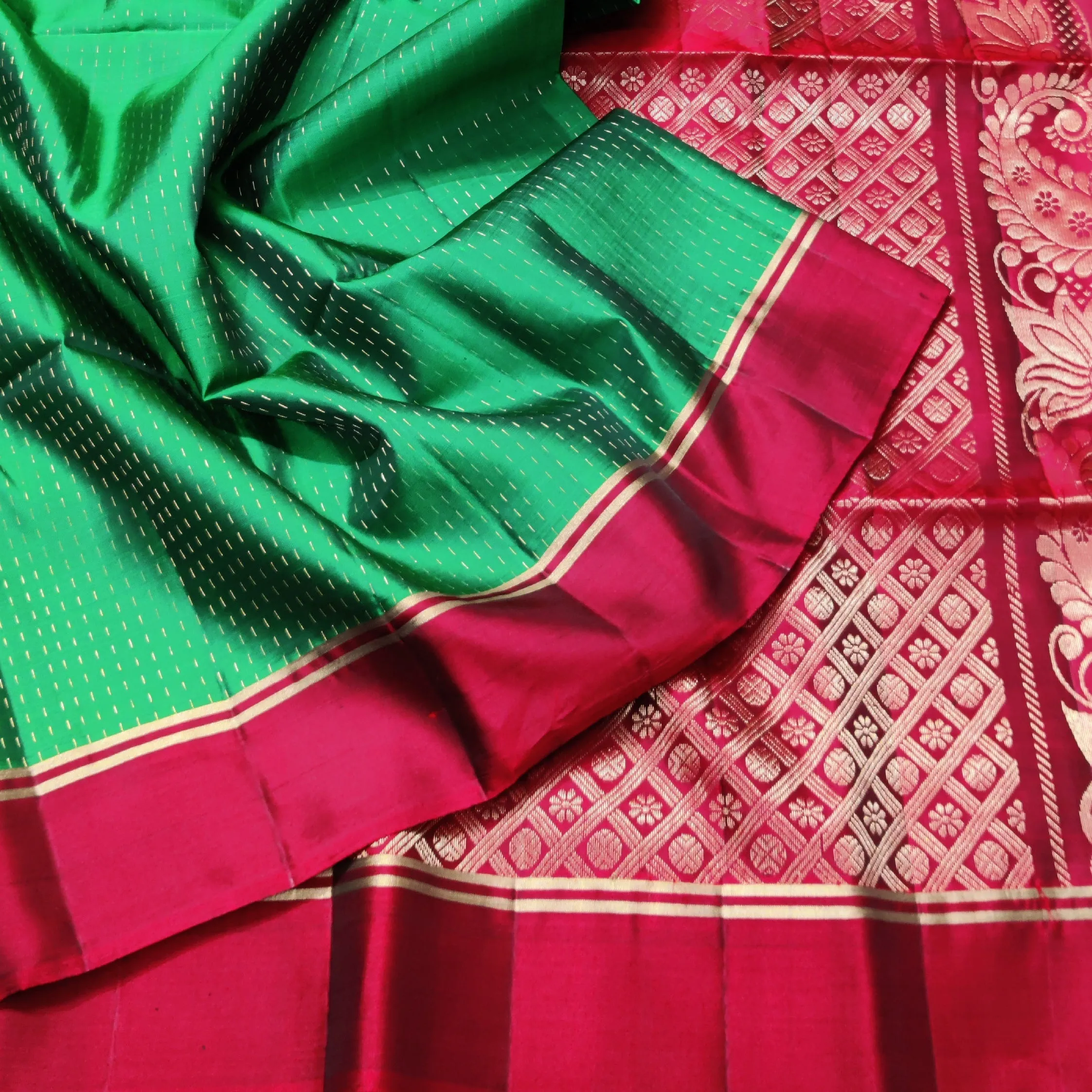 Soft silk Lightweight Pattu - SFT93